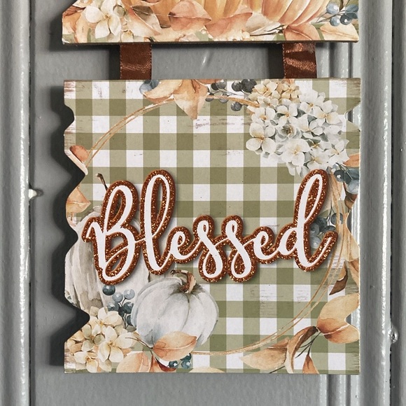 NWT- Beautiful Glittered Grateful ,Thankful, Blessed- Fall Pumpkin Decor Sign - Picture 5 of 14